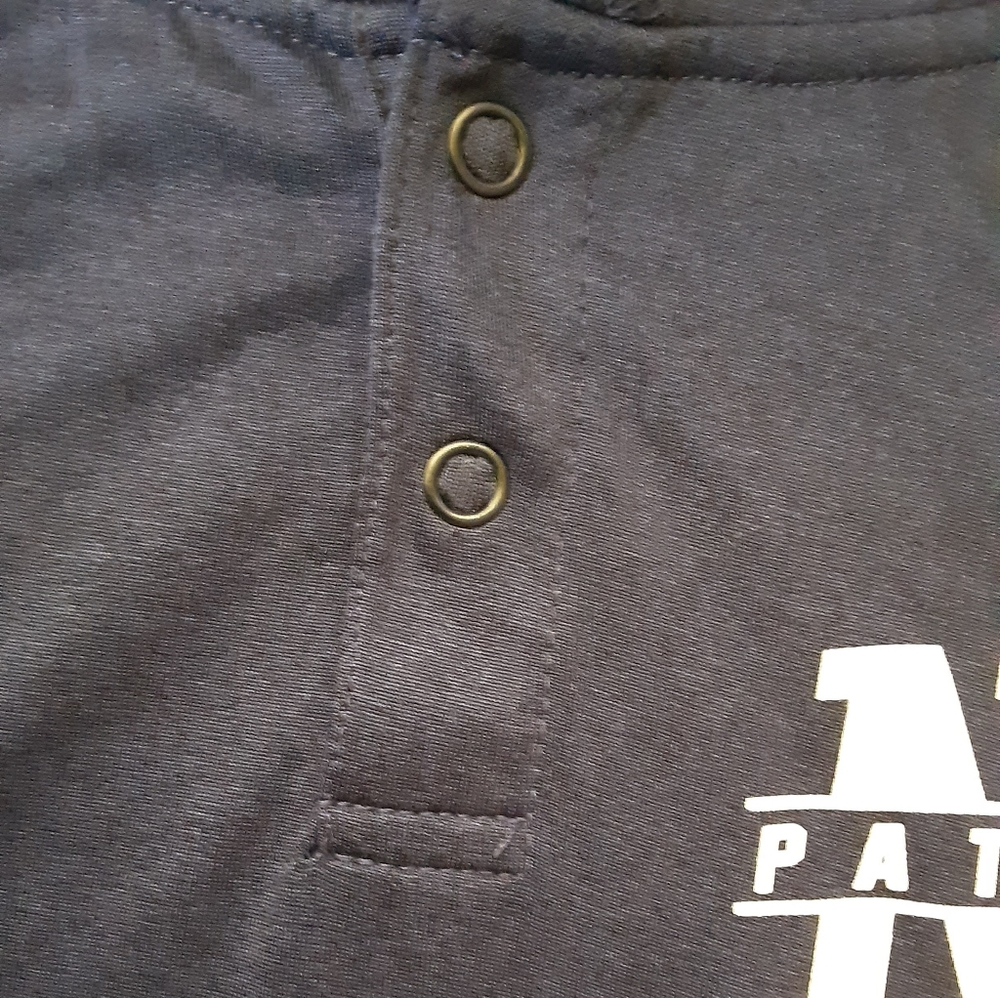 NFL Patriots Navy Hoodie with Logo - Picture 5 of 11